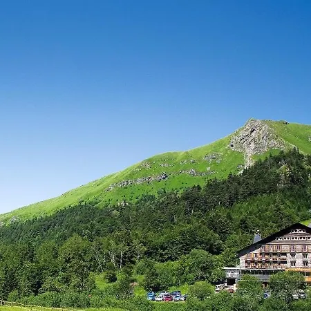 Logis Du Puy Ferrand Hotel 3*